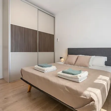 Apartment 64 #4 *